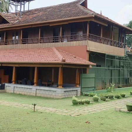 Kuttichira Heritage Home Alappuzha Екстериор снимка