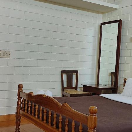 Kuttichira Heritage Home Alappuzha Екстериор снимка